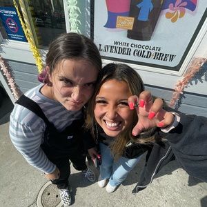 Meet your Posher, Alyssa